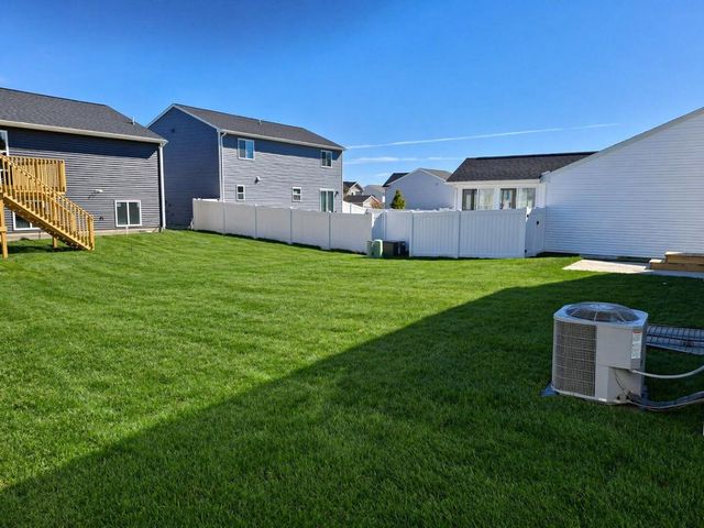 2832 Sycamore River Drive, Fowlerville, MI 48836