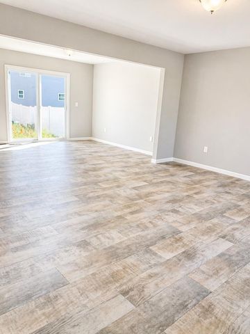 2832 Sycamore River Drive, Fowlerville, MI 48836