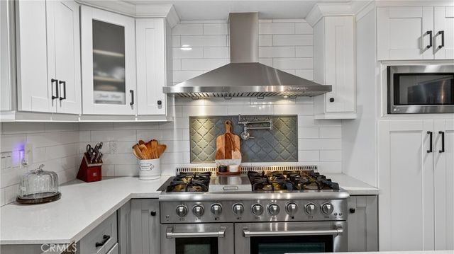 2498 Loveland, Jurupa Valley, CA 92509