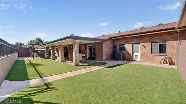 2498 Loveland, Jurupa Valley, CA 92509