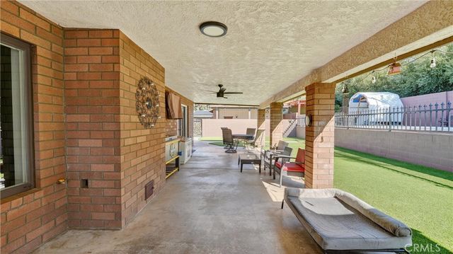 2498 Loveland, Jurupa Valley, CA 92509