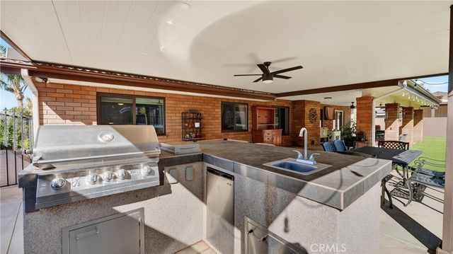 2498 Loveland, Jurupa Valley, CA 92509