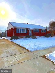 2200 NICHOLBY DR, Wilmington, DE 19808