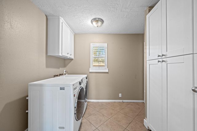 2210 Gray Falls Drive, Houston, TX 77077