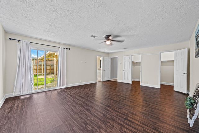 2210 Gray Falls Drive, Houston, TX 77077