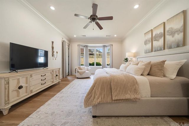 302 Oak Shores Circle, Hot Springs, AR 71913