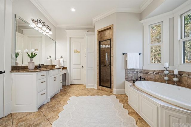 302 Oak Shores Circle, Hot Springs, AR 71913