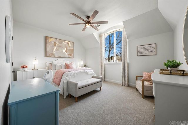 302 Oak Shores Circle, Hot Springs, AR 71913