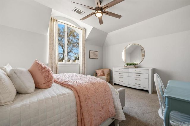 302 Oak Shores Circle, Hot Springs, AR 71913