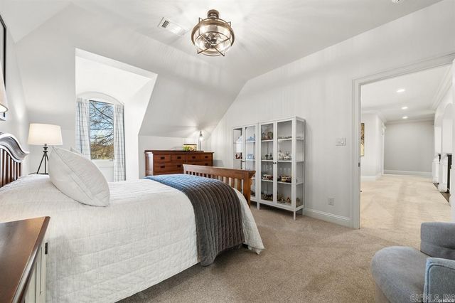 302 Oak Shores Circle, Hot Springs, AR 71913