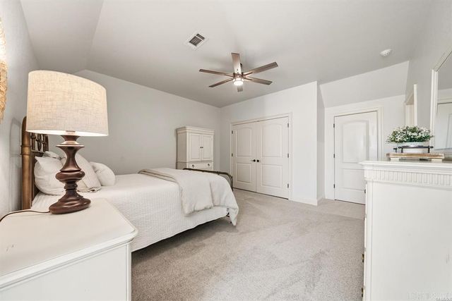 302 Oak Shores Circle, Hot Springs, AR 71913