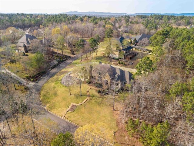 302 Oak Shores Circle, Hot Springs, AR 71913