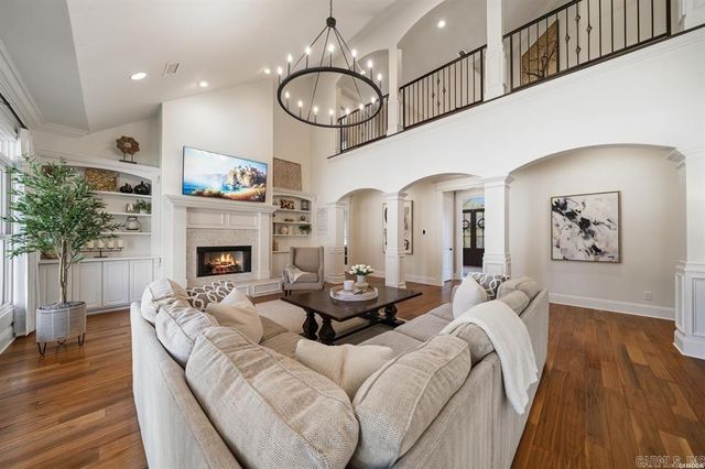 302 Oak Shores Circle, Hot Springs, AR 71913