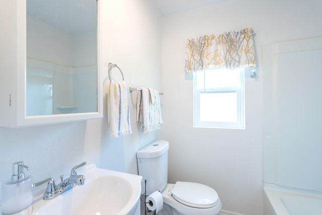 20758 State Hwy 299 East, Redding, CA 96003