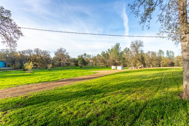 20758 State Hwy 299 East, Redding, CA 96003