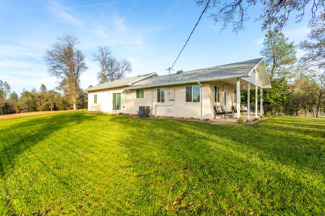 20758 State Hwy 299 East, Redding, CA 96003