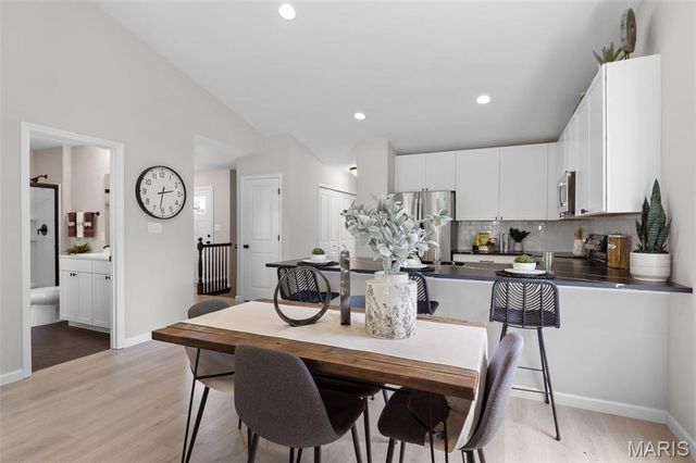 1067 Black Bear Drive, House Springs, MO 63051