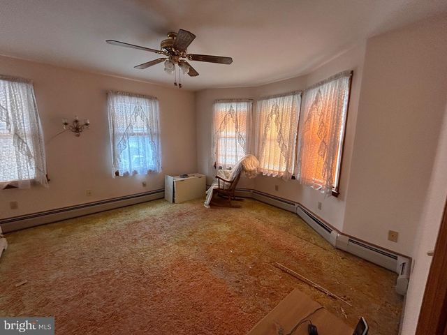 111 W UNION ST, Tamaqua, PA 18252