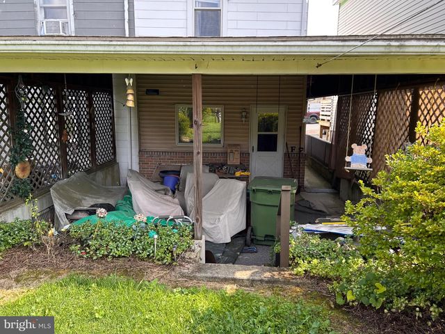 111 W UNION ST, Tamaqua, PA 18252