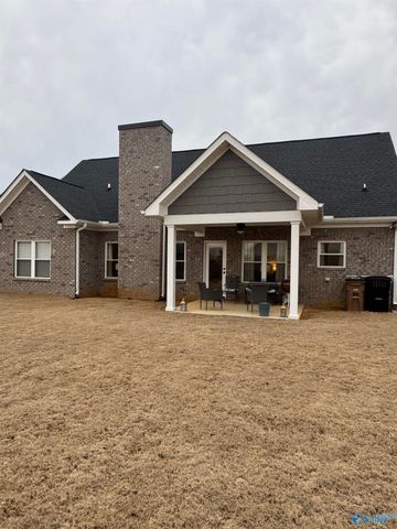 3011 Lisa Lane SE, Decatur, AL 35603