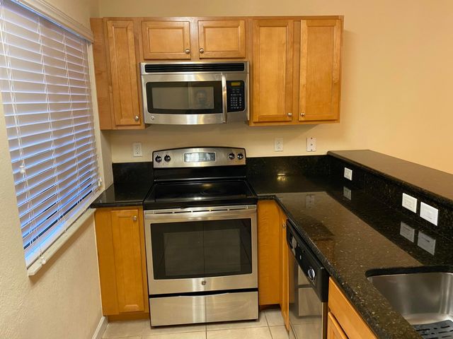 22411 SW 88th Place 14-26, Cutler Bay, FL 33190
