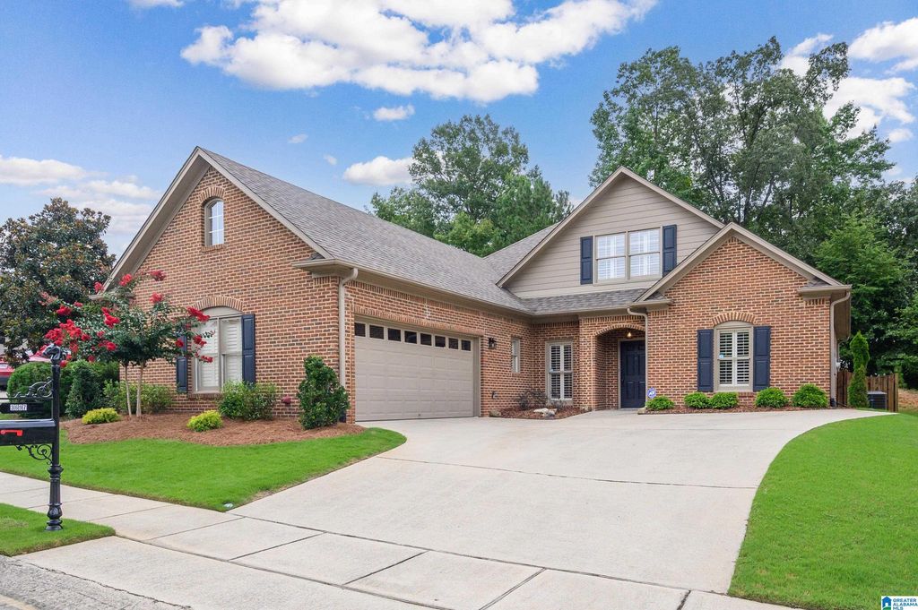3697 CROSSINGS CREST, Hoover, AL 35242