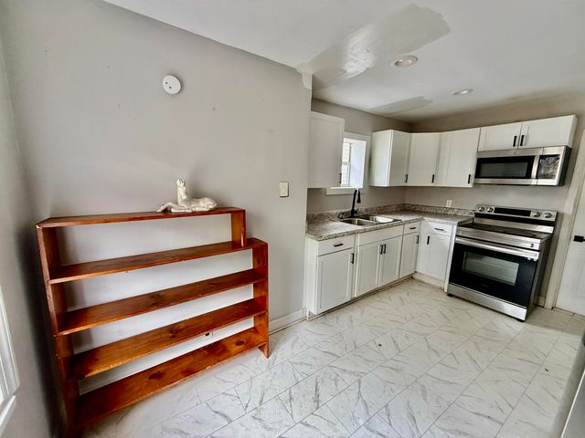 421 26th Street, Huntington, WV 25703