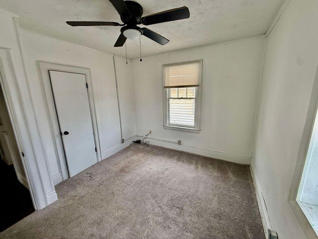 421 26th Street, Huntington, WV 25703