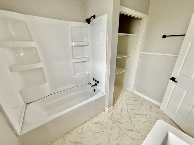 421 26th Street, Huntington, WV 25703