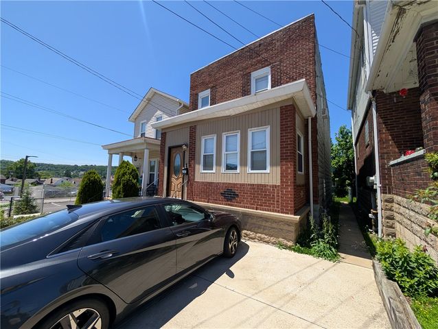509 Locust St, Turtle Creek, PA 15145
