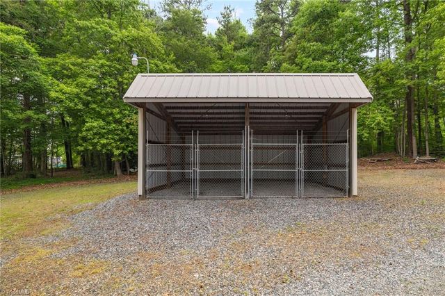 104 Willowbrook Drive, Thomasville, NC 27360