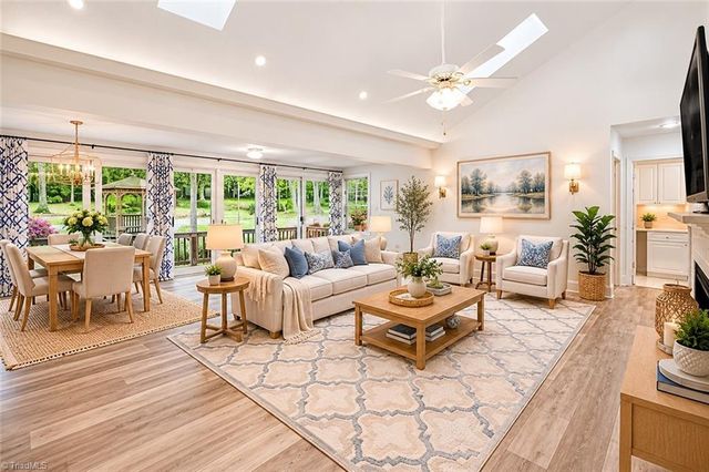 104 Willowbrook Drive, Thomasville, NC 27360