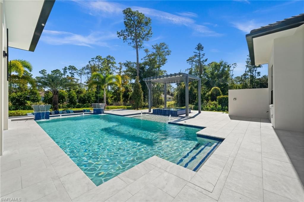 2272 Oakes BLVD, NAPLES, FL 34119 — photo 4