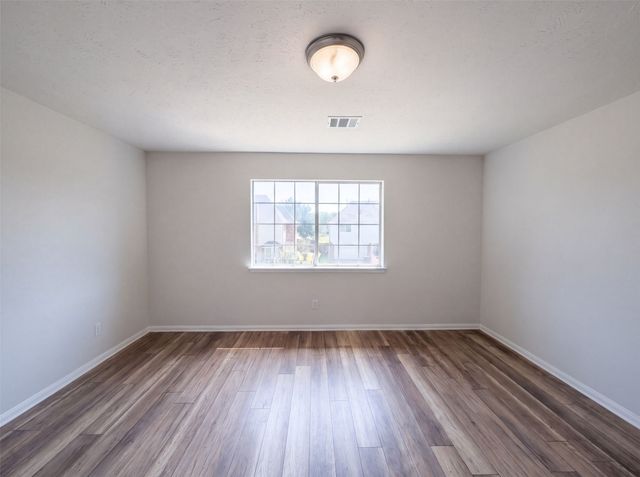 1231 Jeanette Way, Carrollton, TX 75006