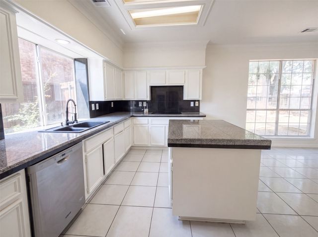 1231 Jeanette Way, Carrollton, TX 75006