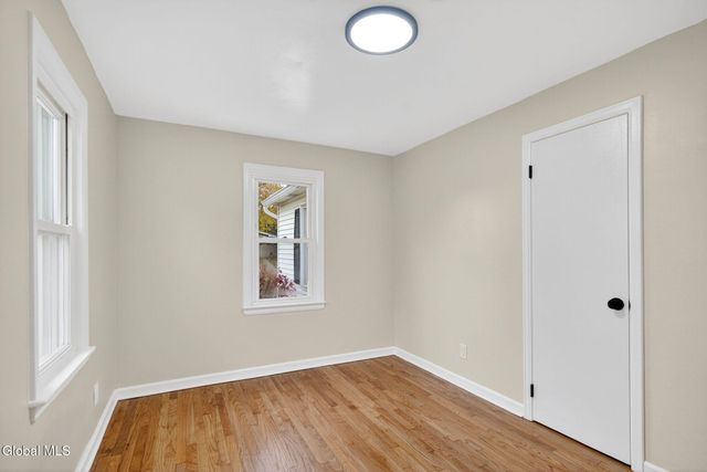 18 Anthony Lane, Colonie, NY 12205