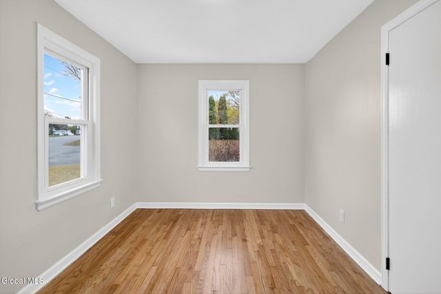 18 Anthony Lane, Colonie, NY 12205