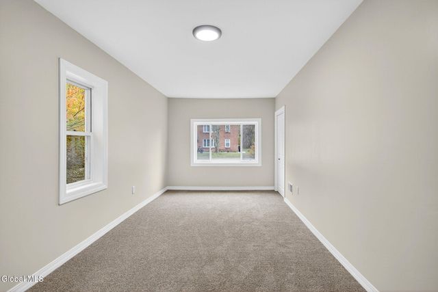 18 Anthony Lane, Colonie, NY 12205