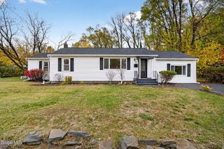 18 Anthony Lane, Colonie, NY 12205
