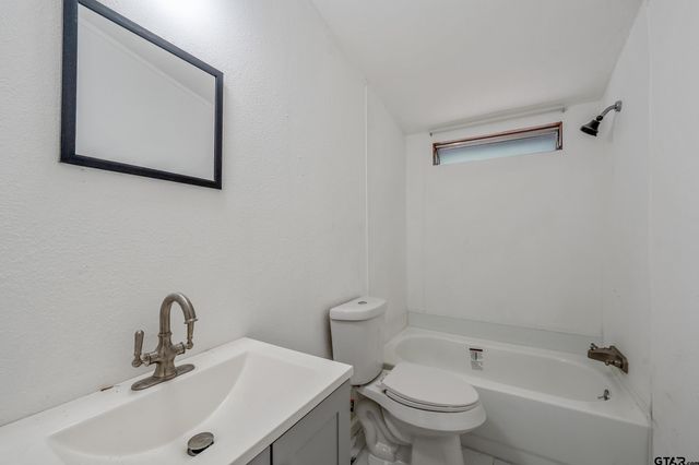 360 W Elm Street, Murchison, TX 75778