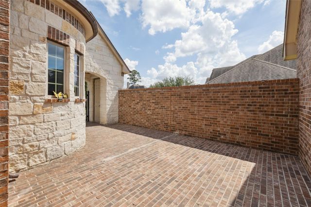 19403 Sanctuary Robin Ln, Sring, TX 77388
