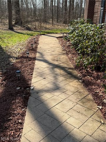 8340 Claus Road, Amherst, OH 44001