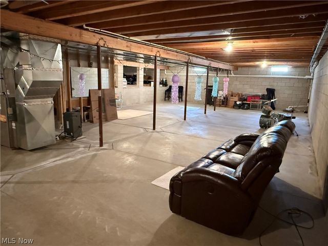 8340 Claus Road, Amherst, OH 44001