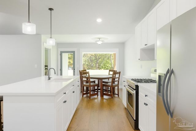 4714 W Lynn Rd, Milton, FL 32583