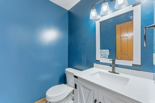 8521 Forsythia Court, Fort Wayne, IN 46818