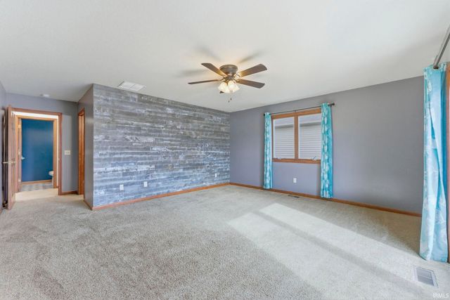 8521 Forsythia Court, Fort Wayne, IN 46818