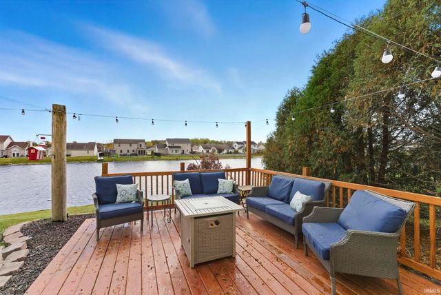 8521 Forsythia Court, Fort Wayne, IN 46818