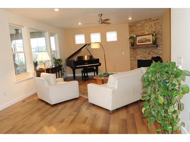955 Grenville Cir, Erie, CO 80516