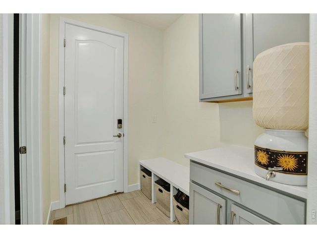 955 Grenville Cir, Erie, CO 80516