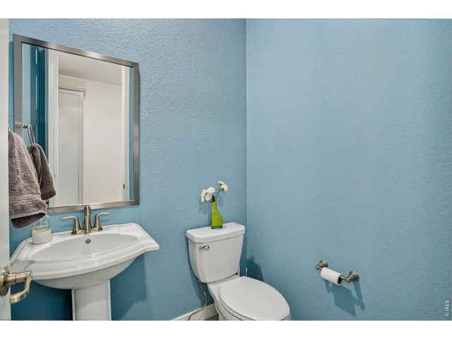 955 Grenville Cir, Erie, CO 80516